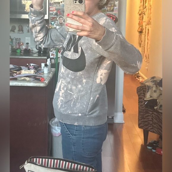 Vintage 70s grey and pink bleached tie dye Nike Sweatshirt - Picture 11 of 17